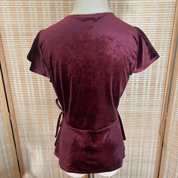 Banana Republic Burgundy Velvet Wrap Top W/ Flutter Sleeves Size S - Picture 4 of 8